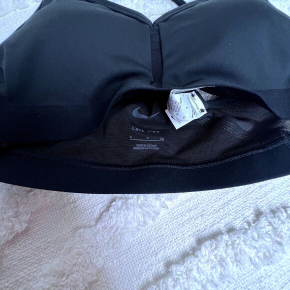 nike dri-fit Indy women color black size s - Picture 2 of 5